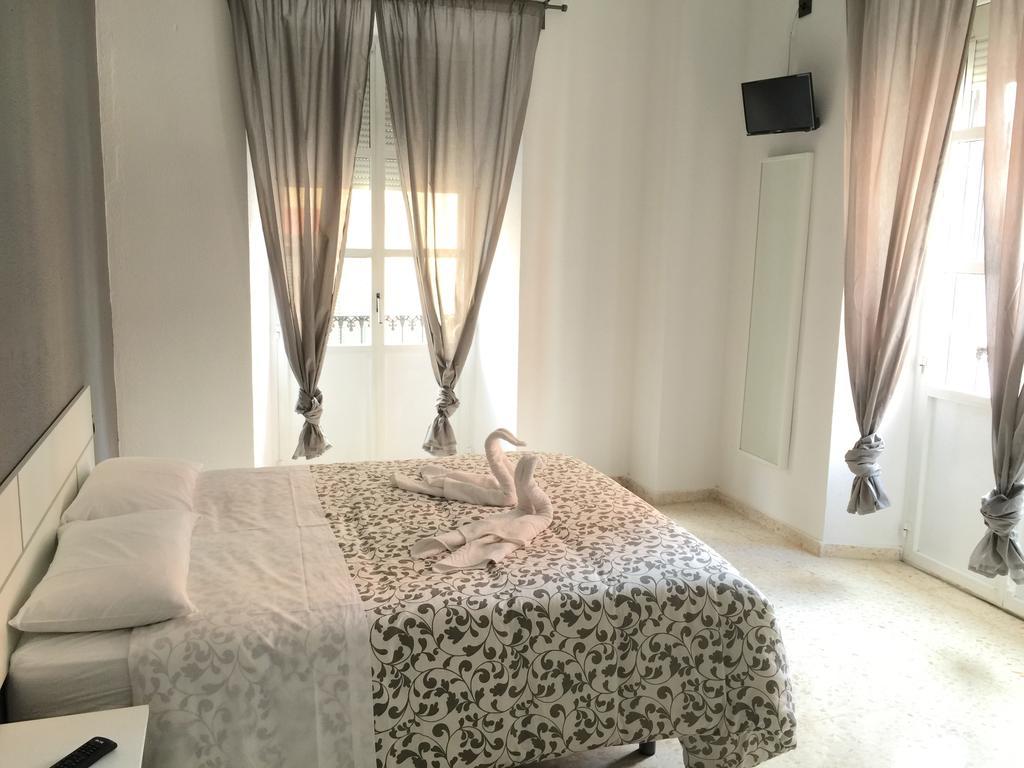 Pension Las Setas Севилья Экстерьер фото