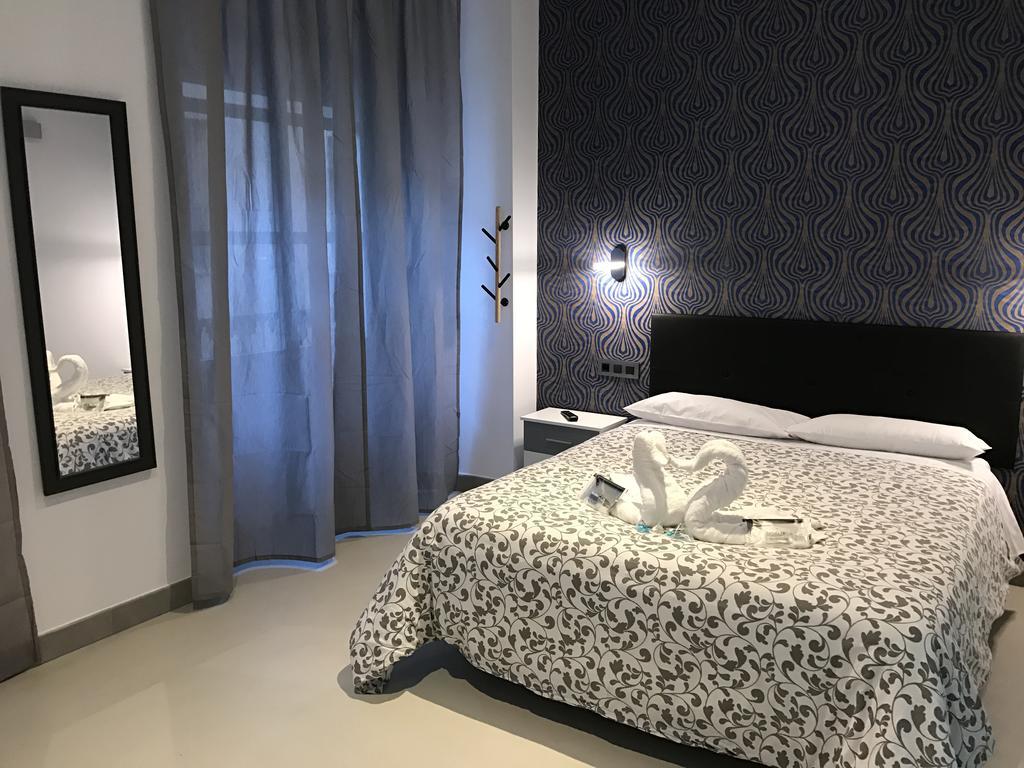 Pension Las Setas Севилья Экстерьер фото