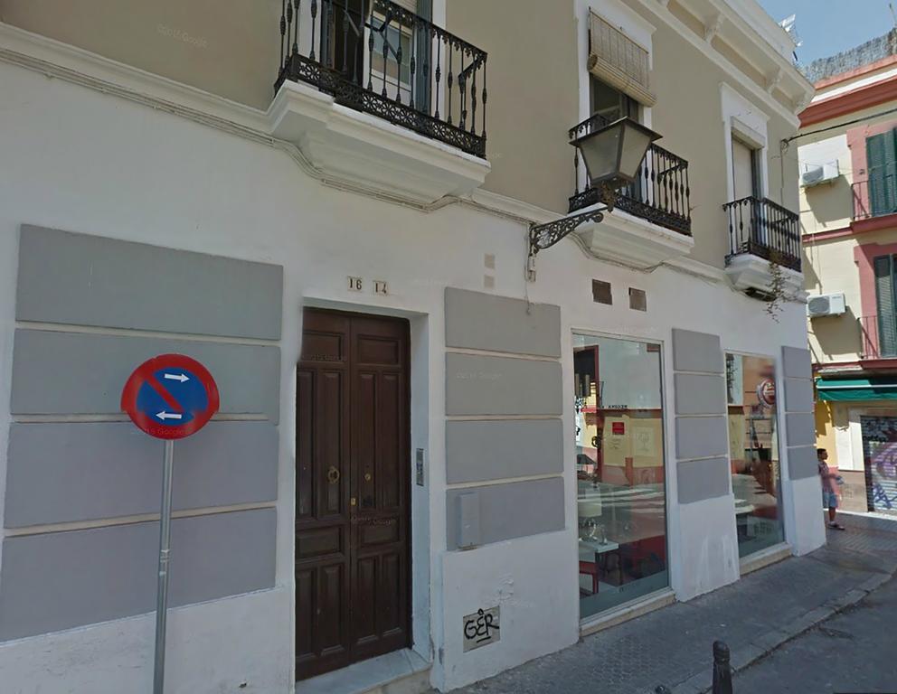 Pension Las Setas Севилья Экстерьер фото